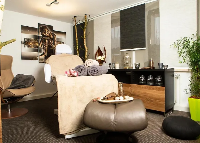 Haus Fuerstenberg بيت ضيافة 3*