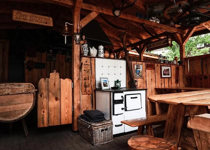 Haus Fuerstenberg بيت ضيافة 3*